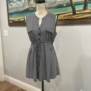 Maternity top size medium flowy striped drawstring sleeveless buttons